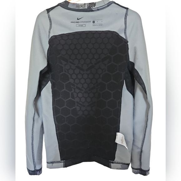 Nike Boys’ BLK/GRY Hyperwarm Long Sleeve Fitted Shirt, Size M - Picture 3 of 9